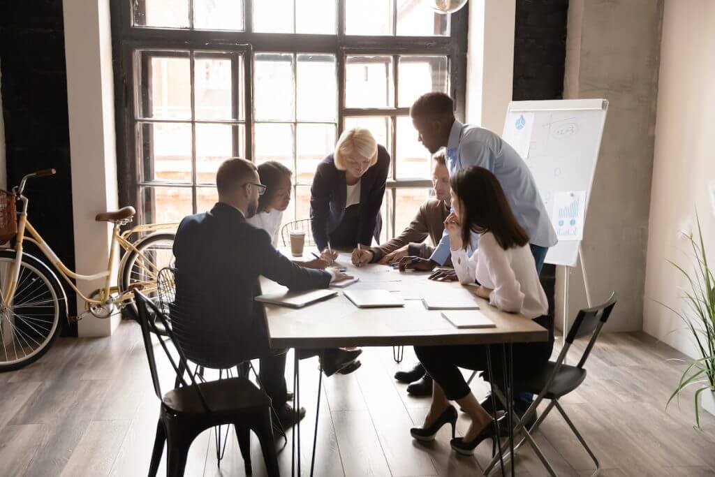 The Importance of Collaboration Between Bid Managers and Subject Matter Experts (SMEs) 