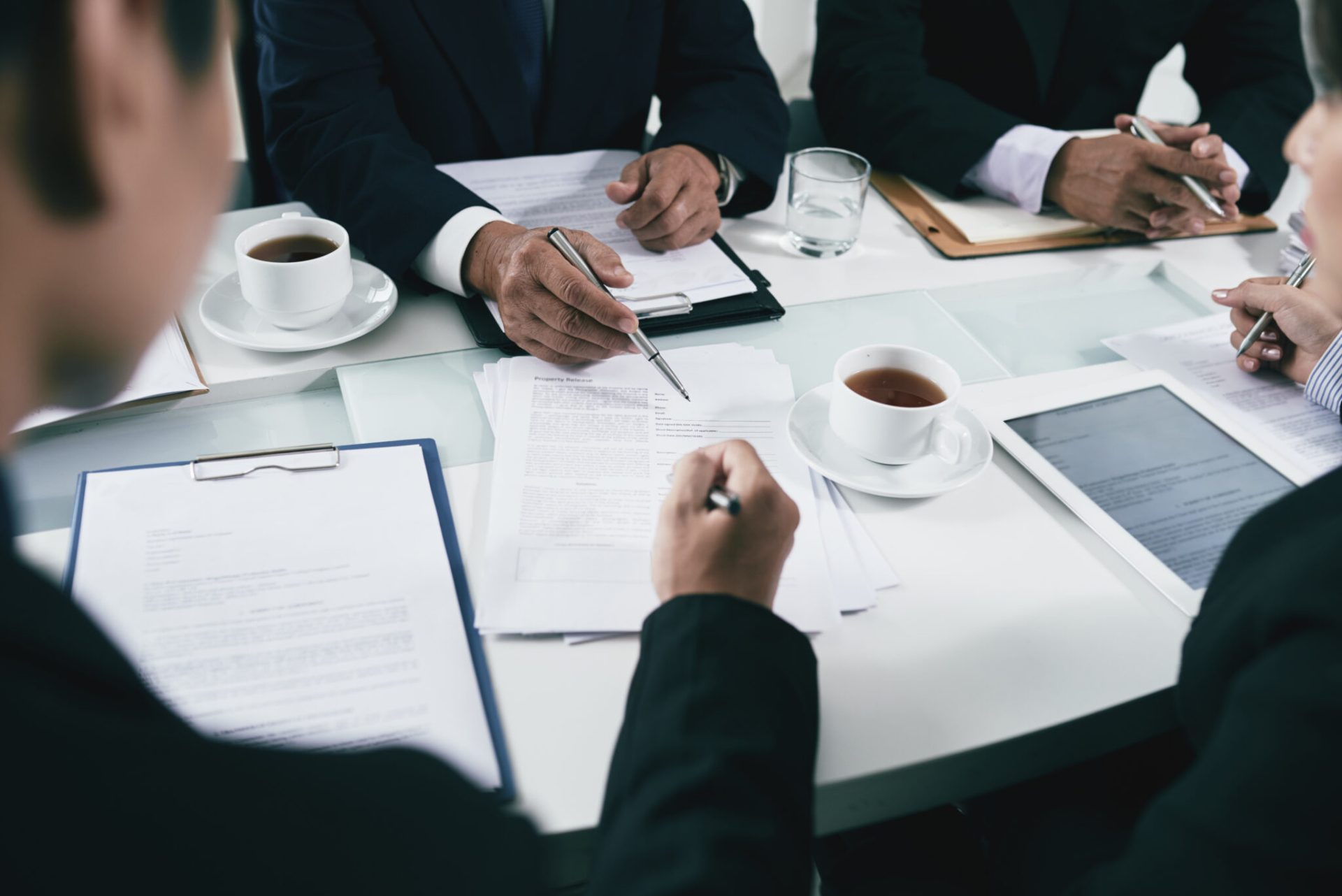 How to Find Easy Government Contracts 