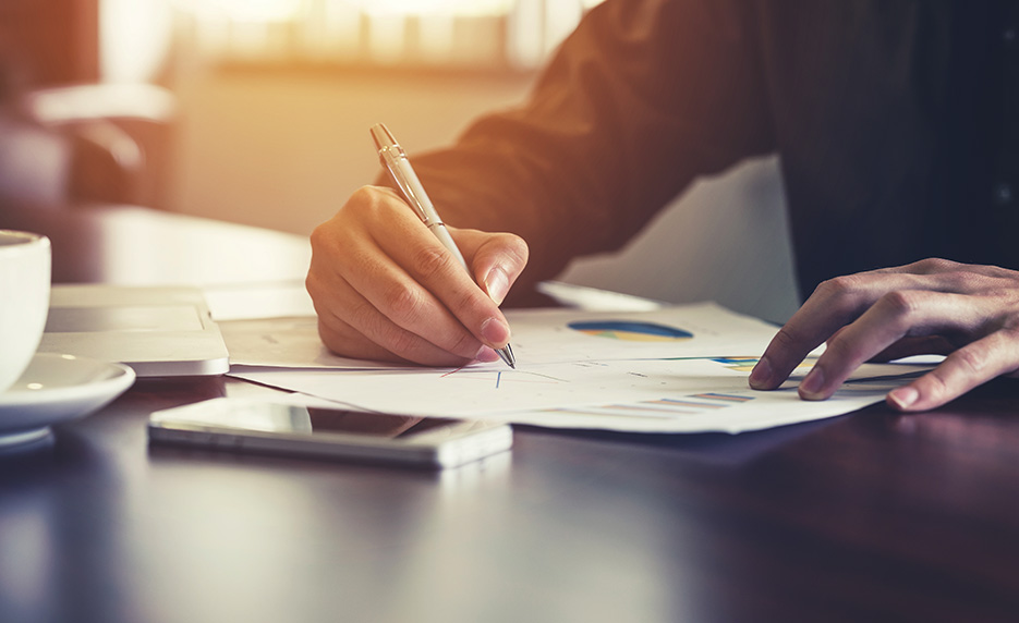 From Chaos to Clarity: How AutogenAI’s Research Assistant Transforms Bid Writing