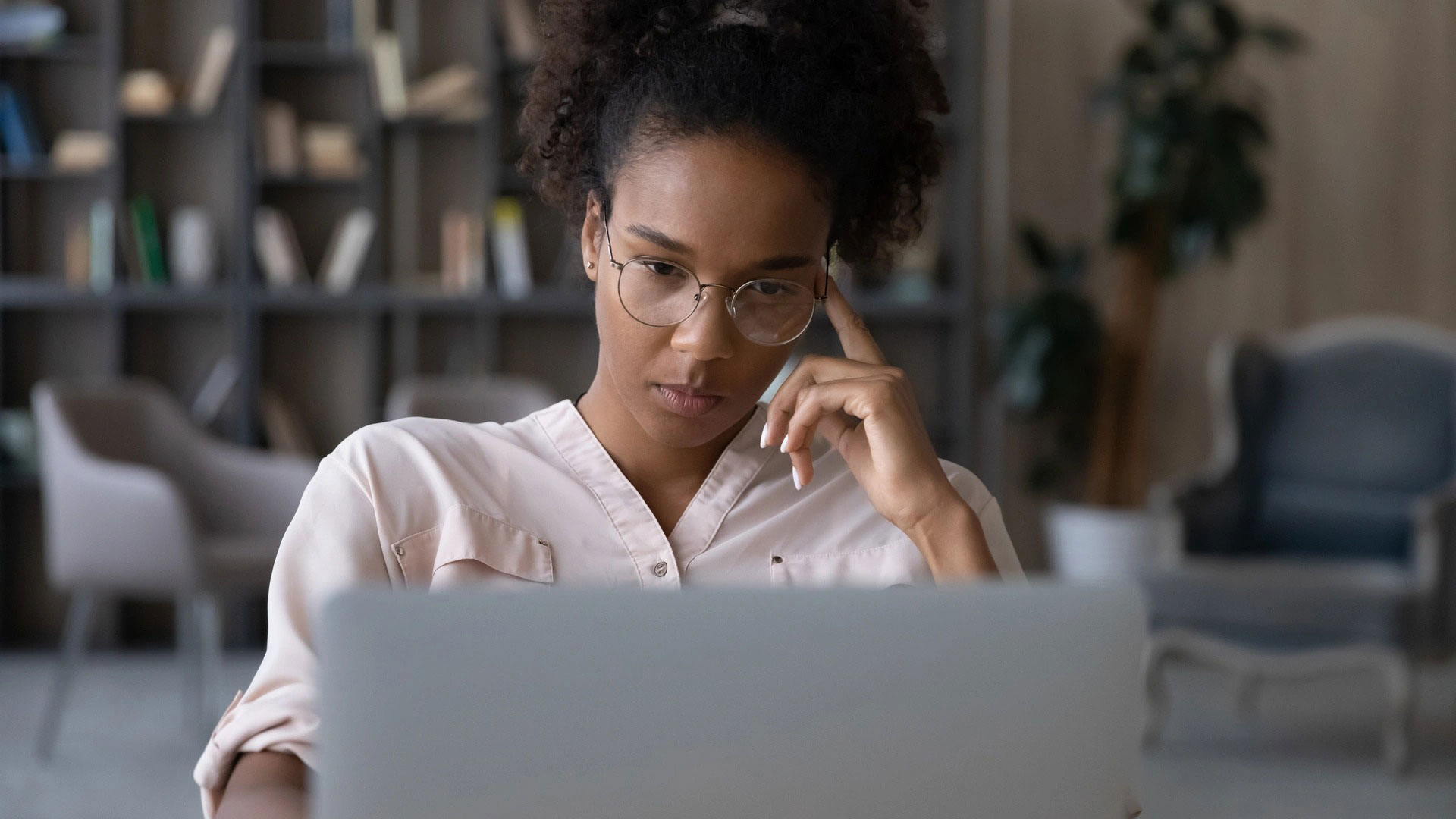 The Art of Prompting: How to Use Language Effectively