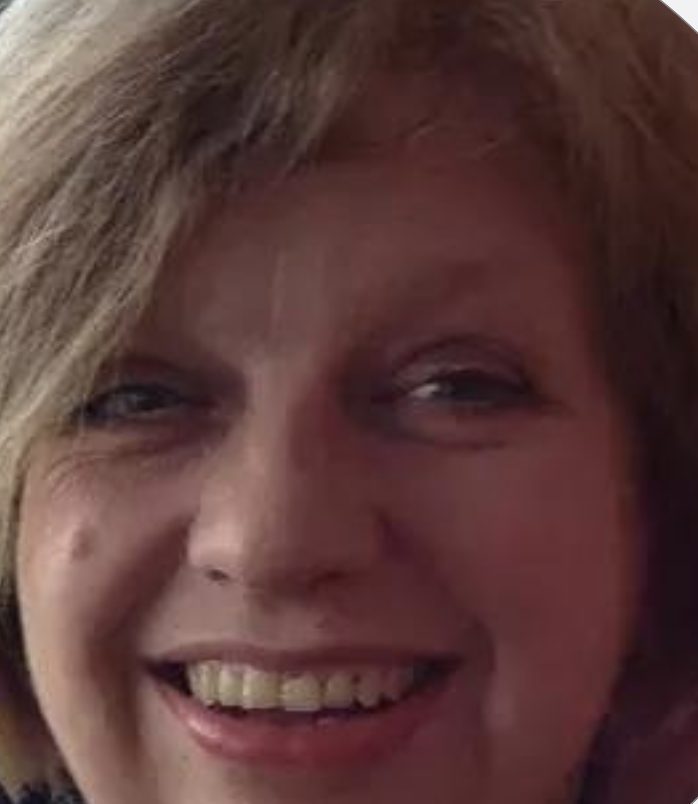 Supervised vs. Unsupervised Learning: Key Differences - AutogenAI