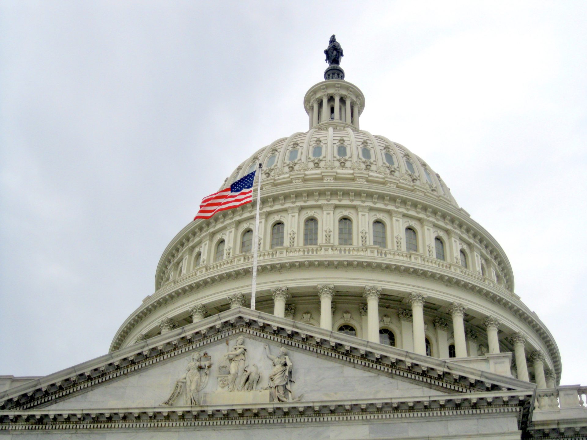 How to Choose Government Contracting Software: A Federal Contractor’s Buyer’s Guide 